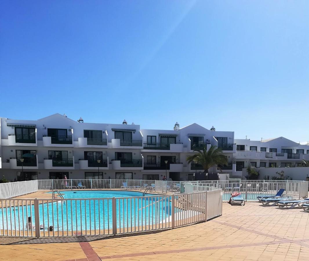 Marina Beach-Apartamentos Tahiche Costa Teguise Exterior photo